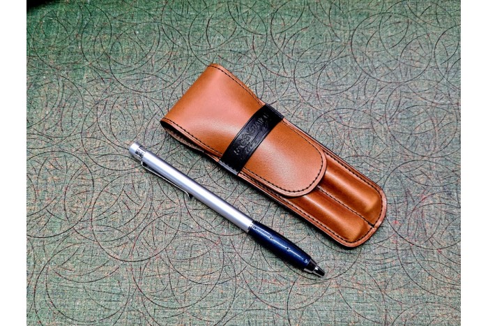 L'étui double à stylos en cuir fabriqué en France
